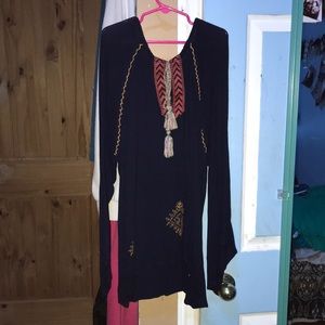 Navy blue top